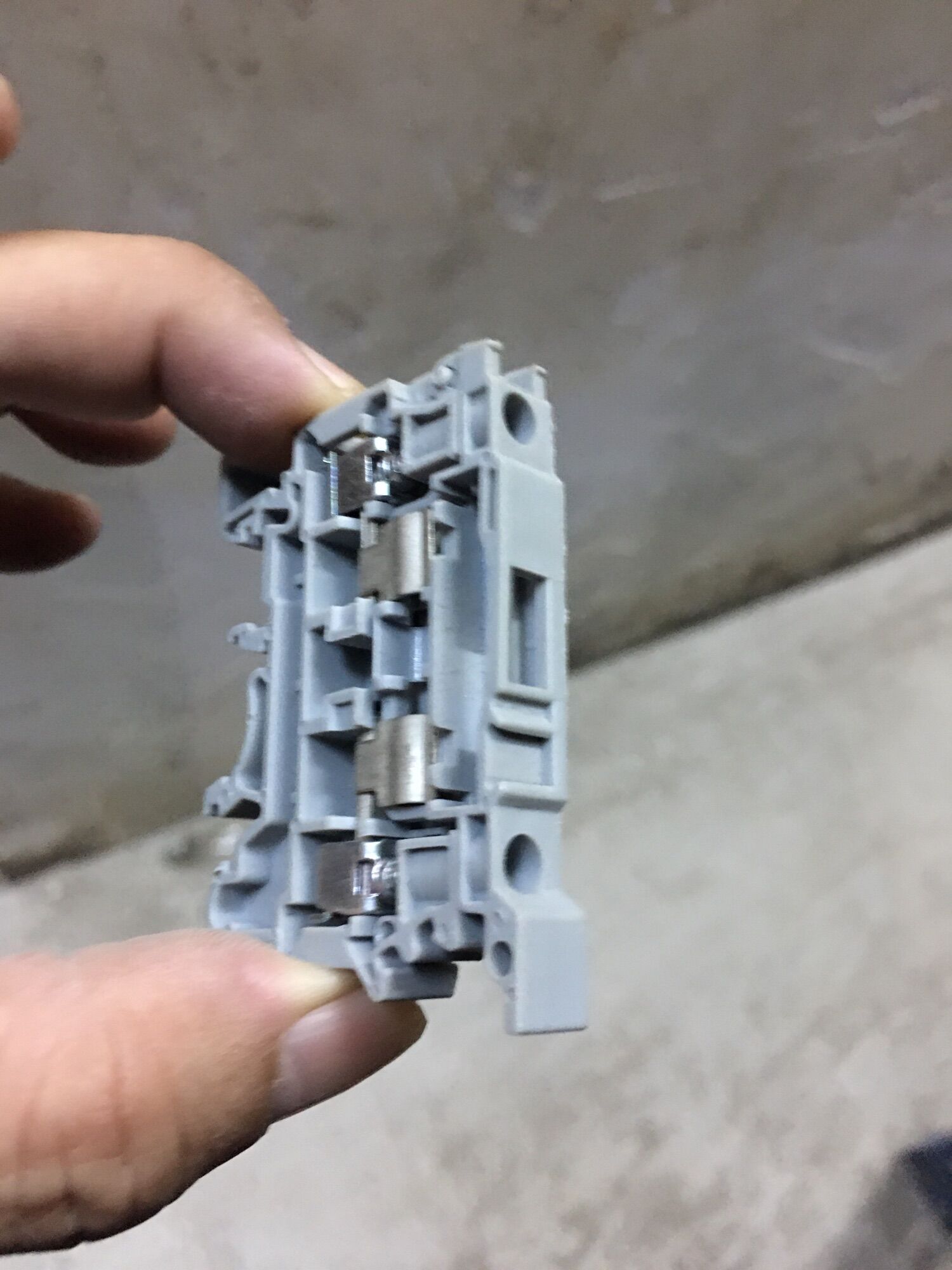 CẦU ĐẤU DÂY ( DOMINO TÉP) CẦU CHÌ CSFL 4mm2- CONNECTWELL - Ấn Độ