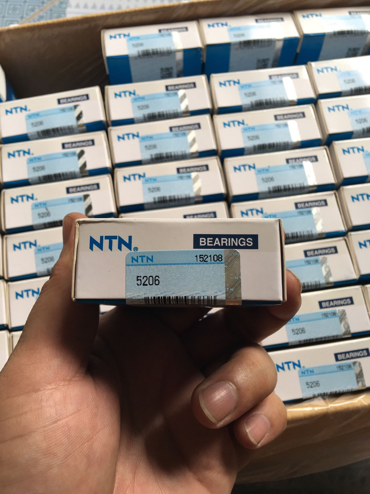 Vòng bi, bạc đạn nhật ntn 5206 chịu lực
