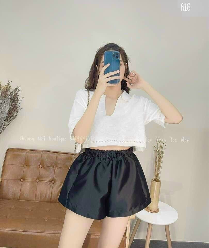 Áo Croptop Cổ Bẻ Khoét Bự