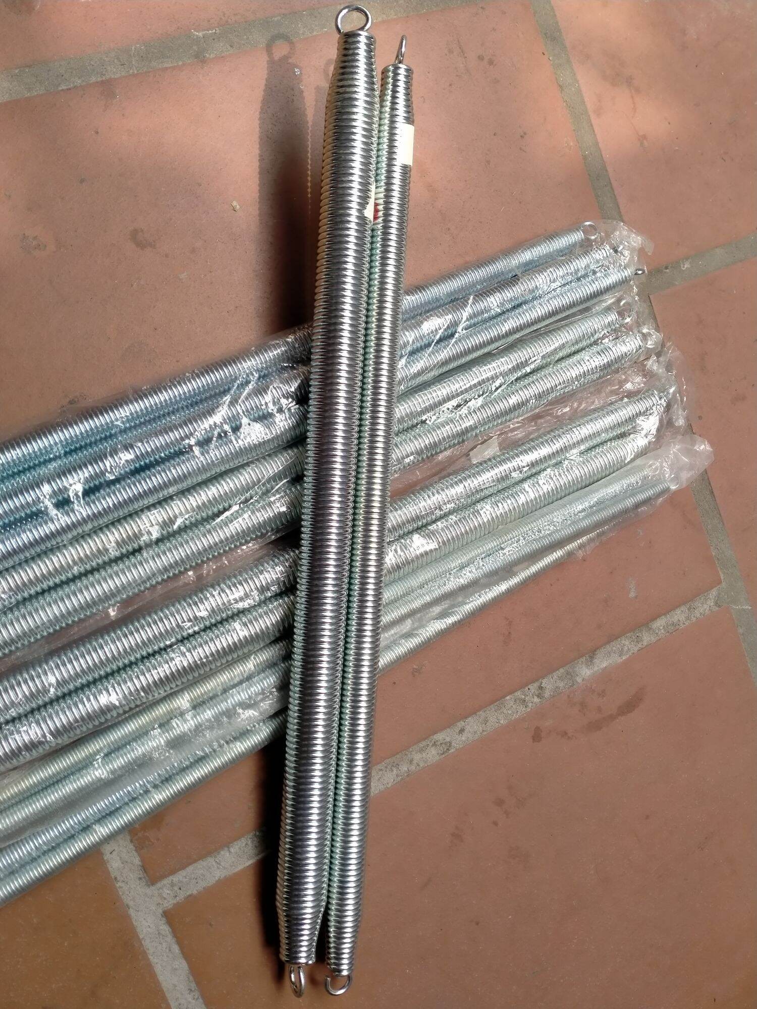 Lò xo uốn ống nhựa pvc luồn dây điện phi 16, 20, 25, 32mm