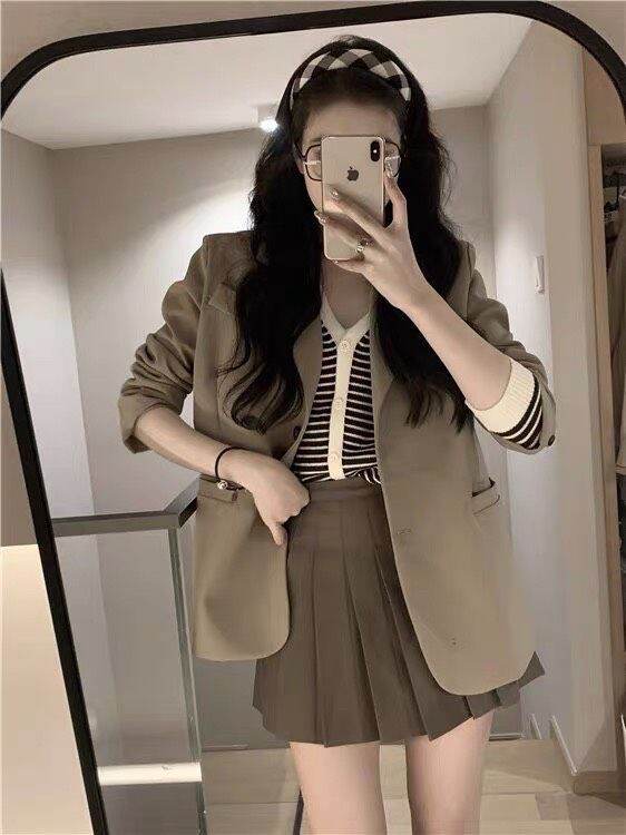 Áo blazer phối cúc tay ZARA