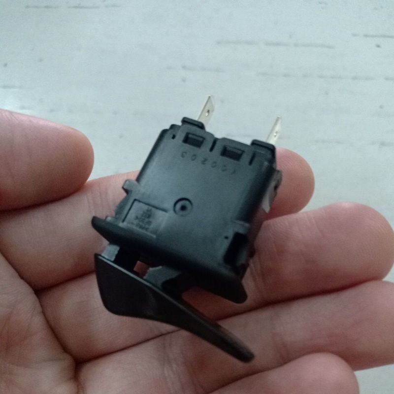 Nút đề xe Lead 125/ Vision/ Air Blade đời smartkey Zin
