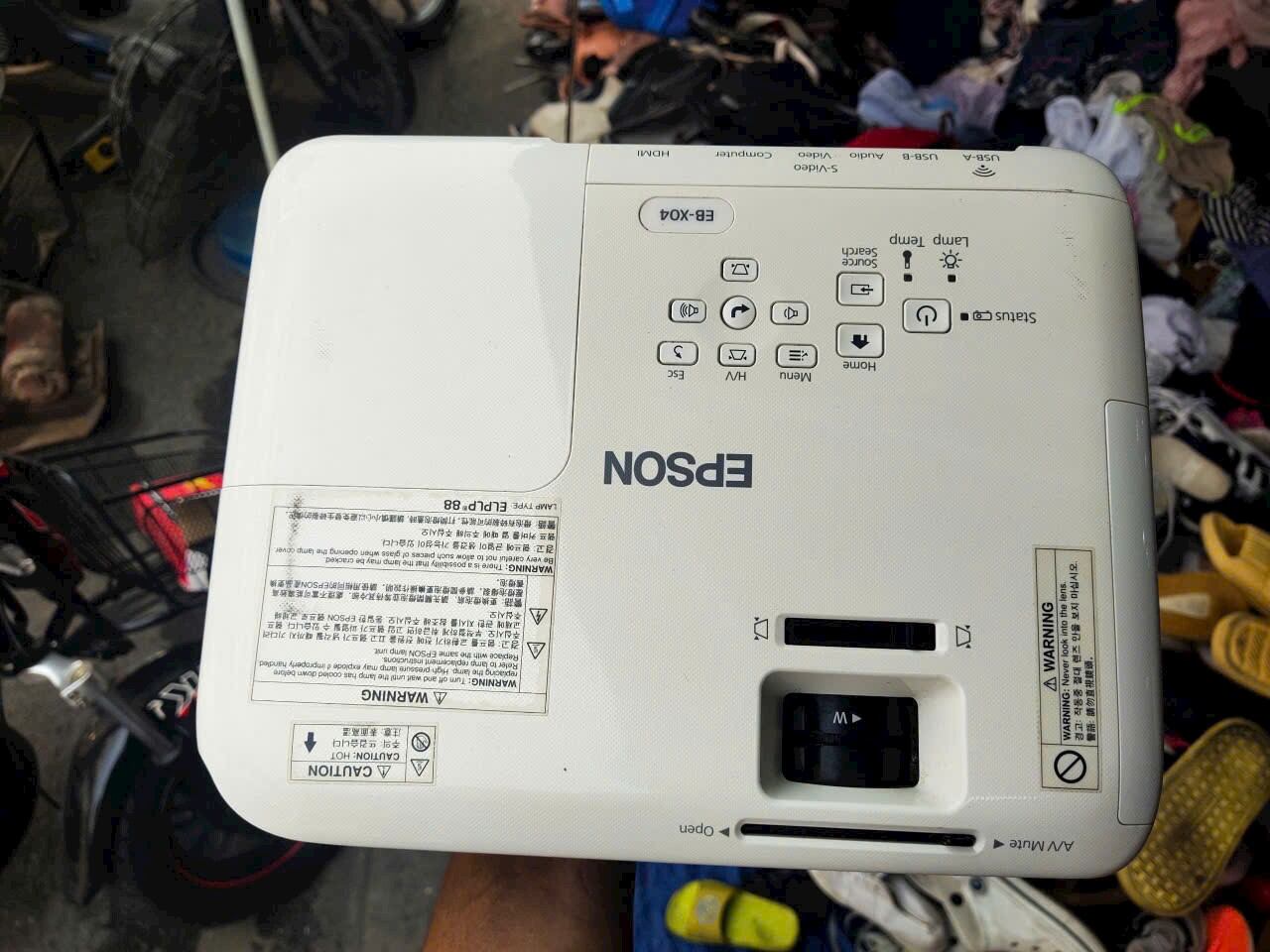 Máy chiếu epson eb - x04 qua sử dụng