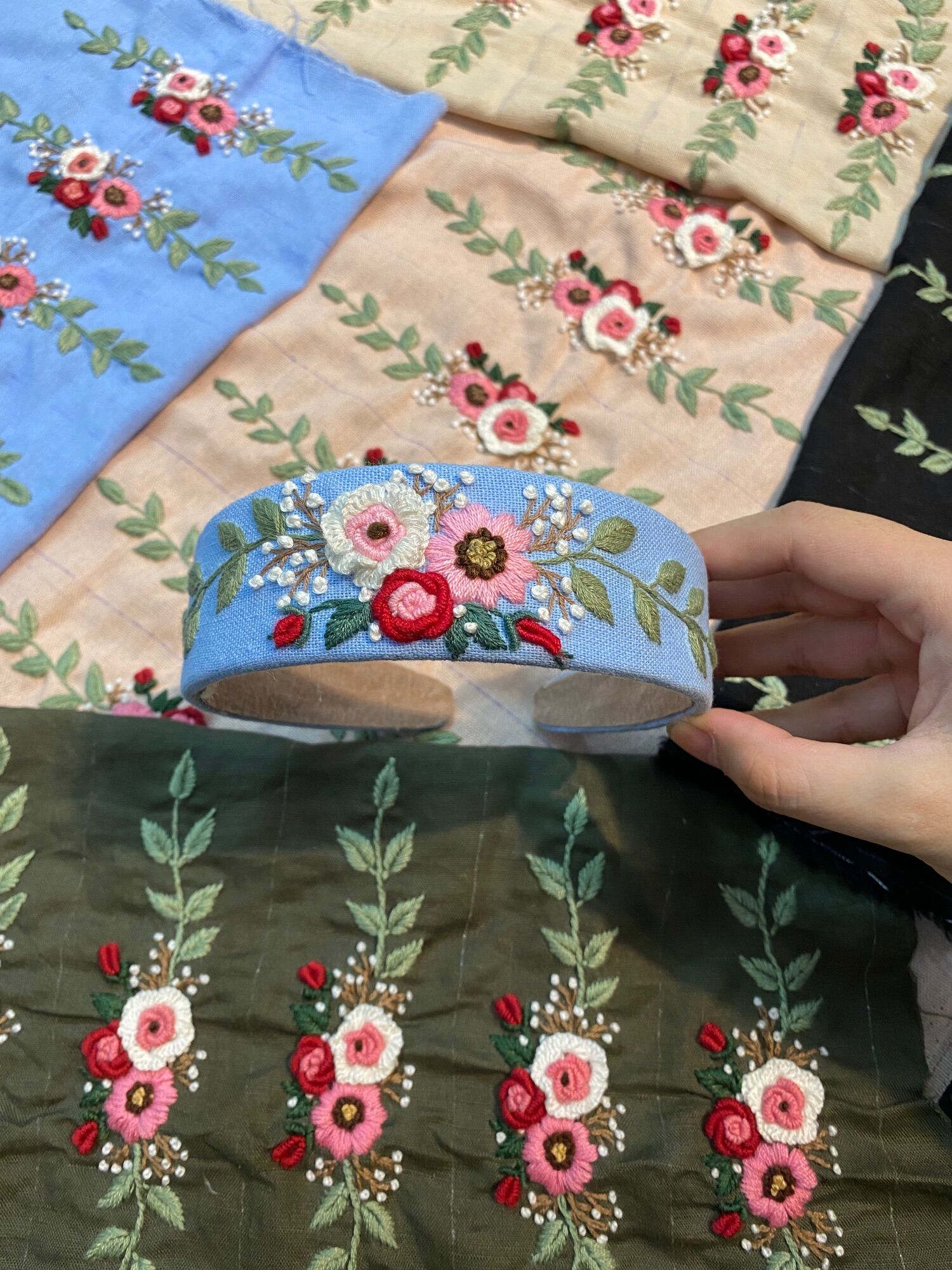 Bờm Thêu Tay Thủ Công Handmade - Pong Embroidery