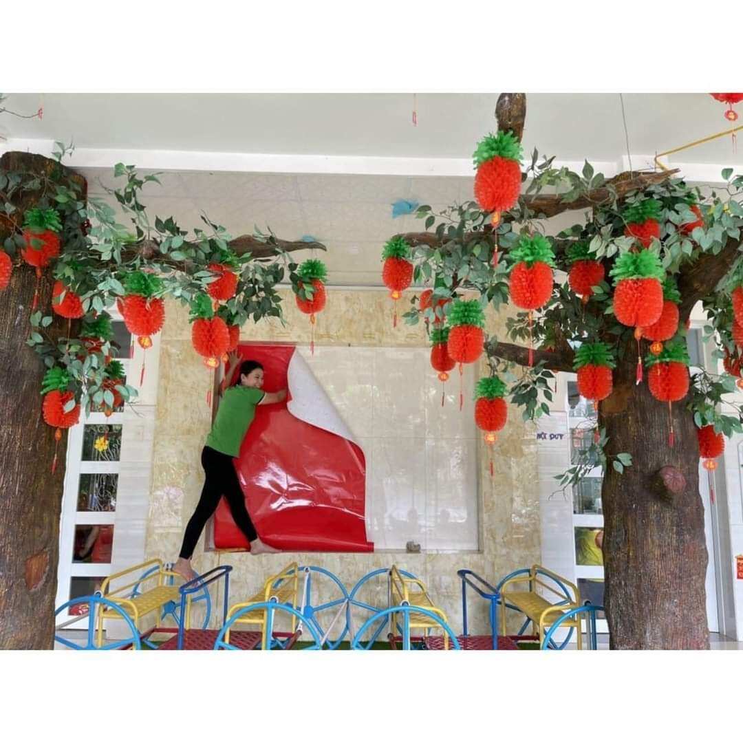 đèn lồng quả dứa nilon xếp màu đỏ