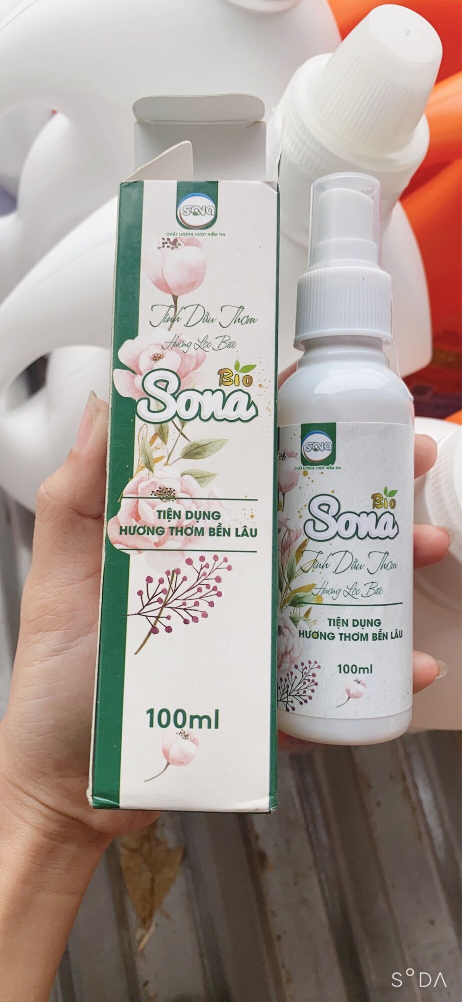 Xịt Thơm Quần Áo SoNa, Xả Vải Khô - 100ml