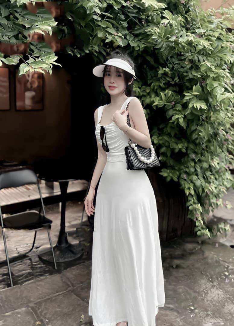 Đầm xoè dáng dài