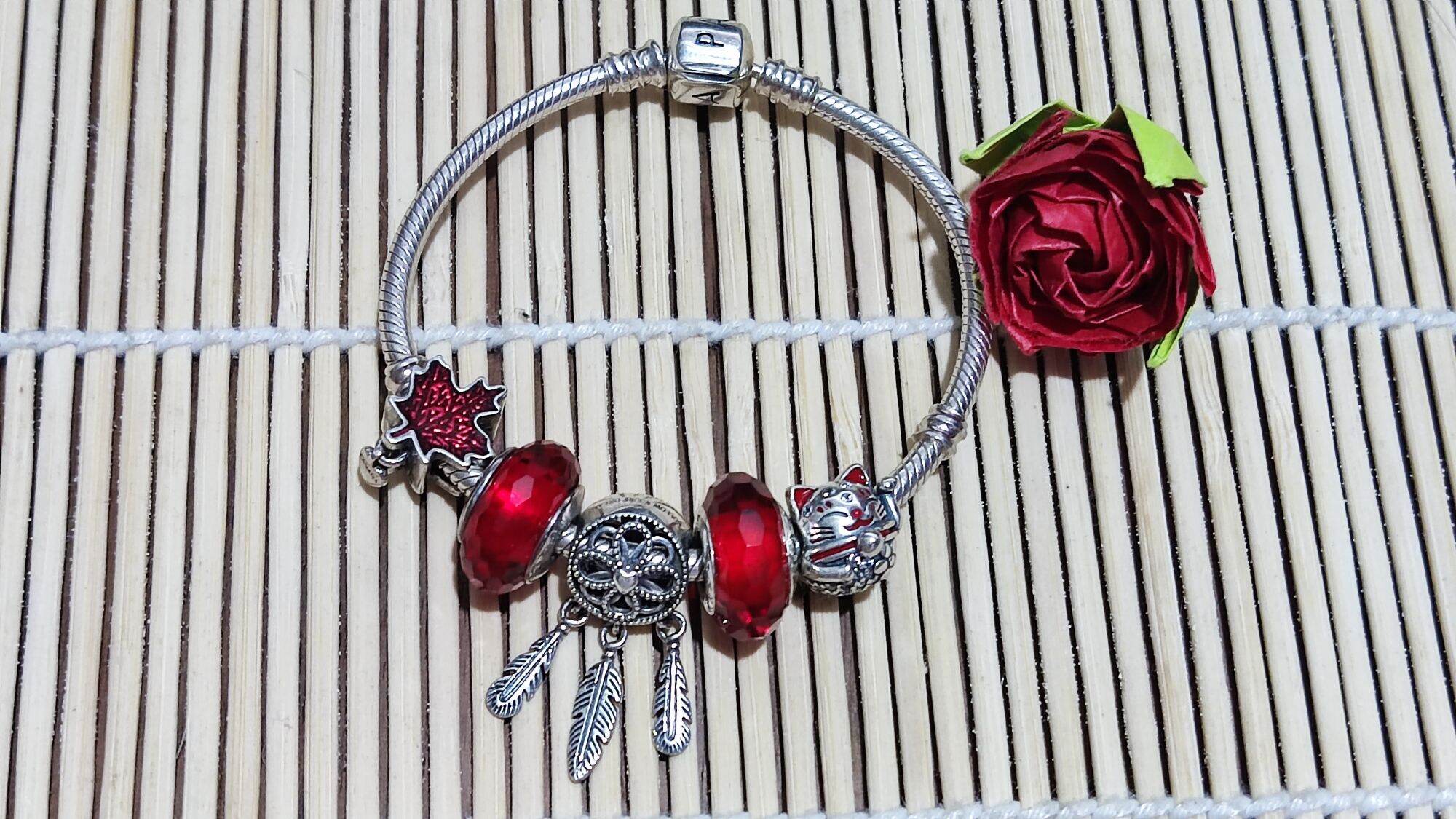 GauBee Charm bạc 925 mèo thần tài nơ đỏ đá trắng