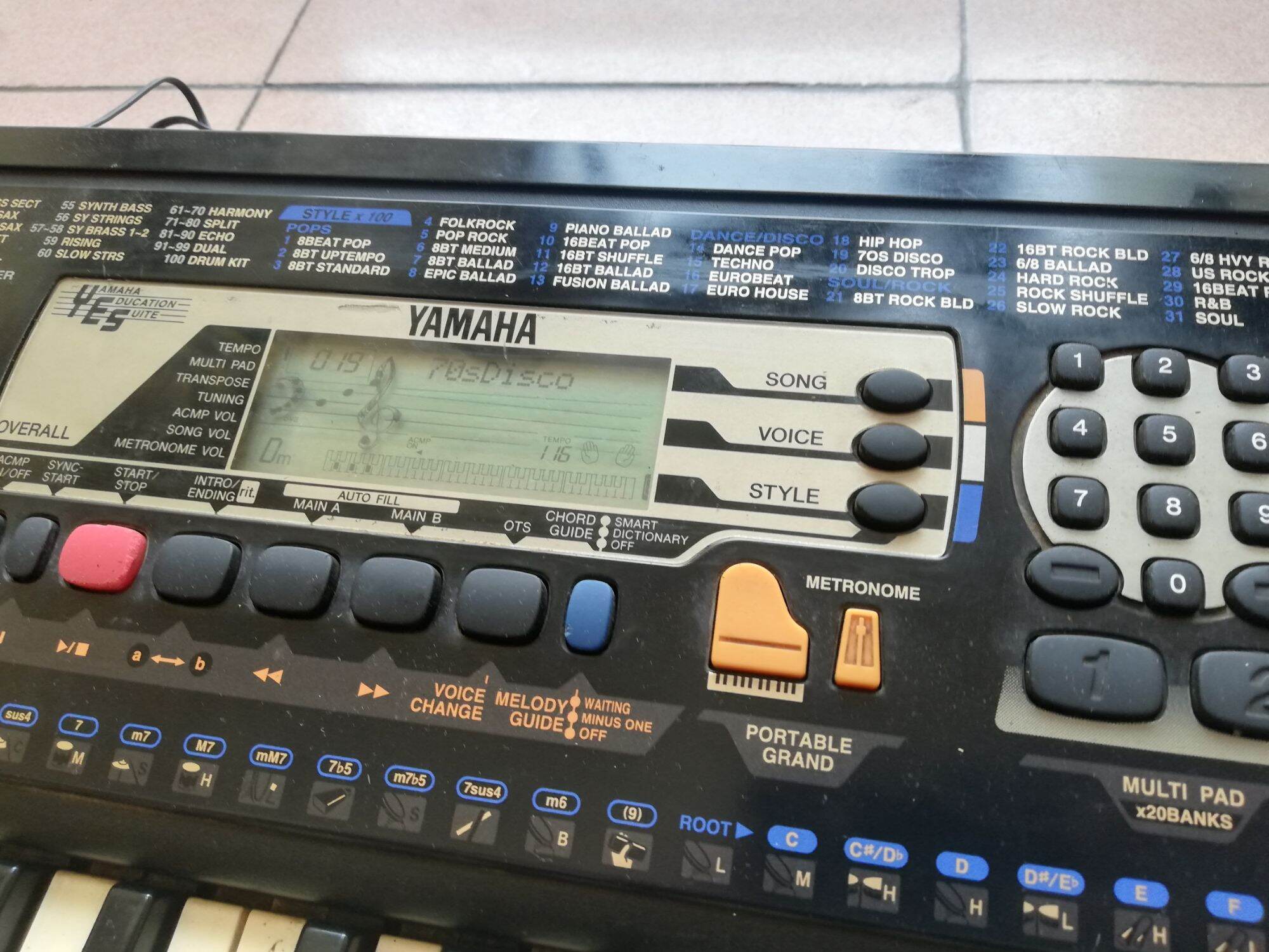 Đàn organ Yamaha PSR 195