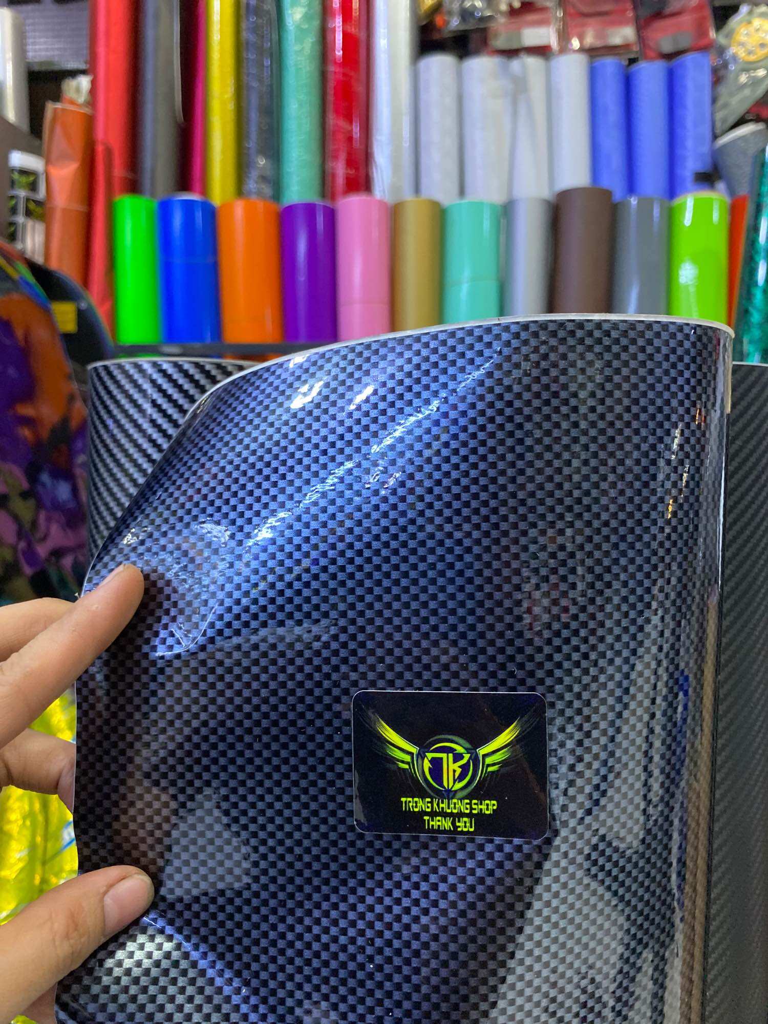 Decal carbon mờ, bóng dán trang trí xe, nội thất, laptop ….