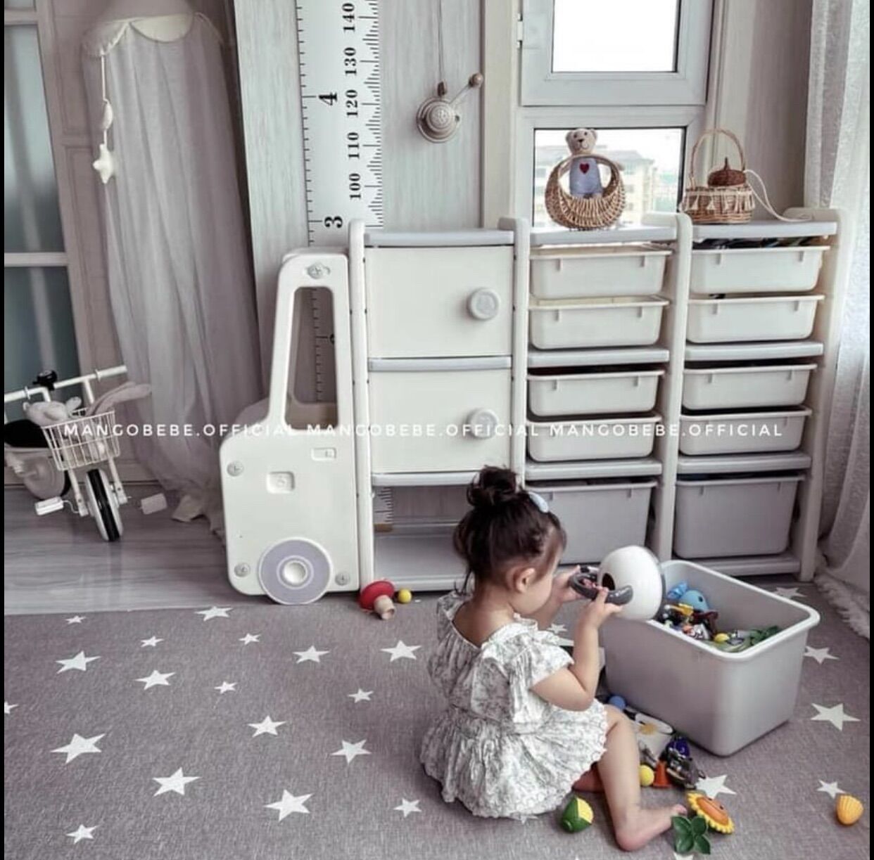 Kệ ô tô đựng đồ chơi cho bé