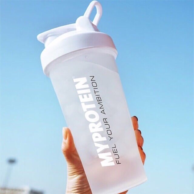 Bình Nước Thể Thao 700ml Tập Gym Kèm Lò Xo Hòa Tan Bột