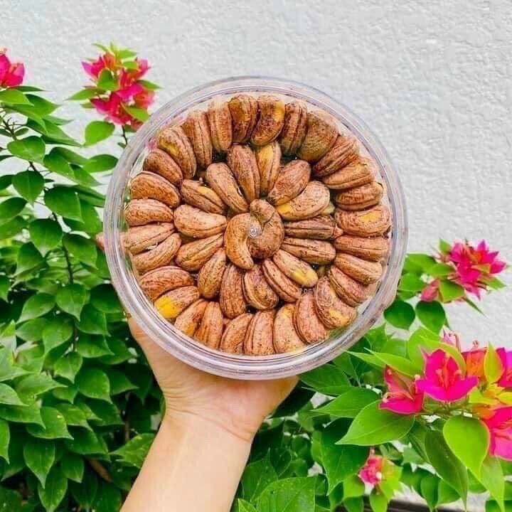 Binh Phuoc Salted Roasted Cashew Nuts - Box of 500Gr