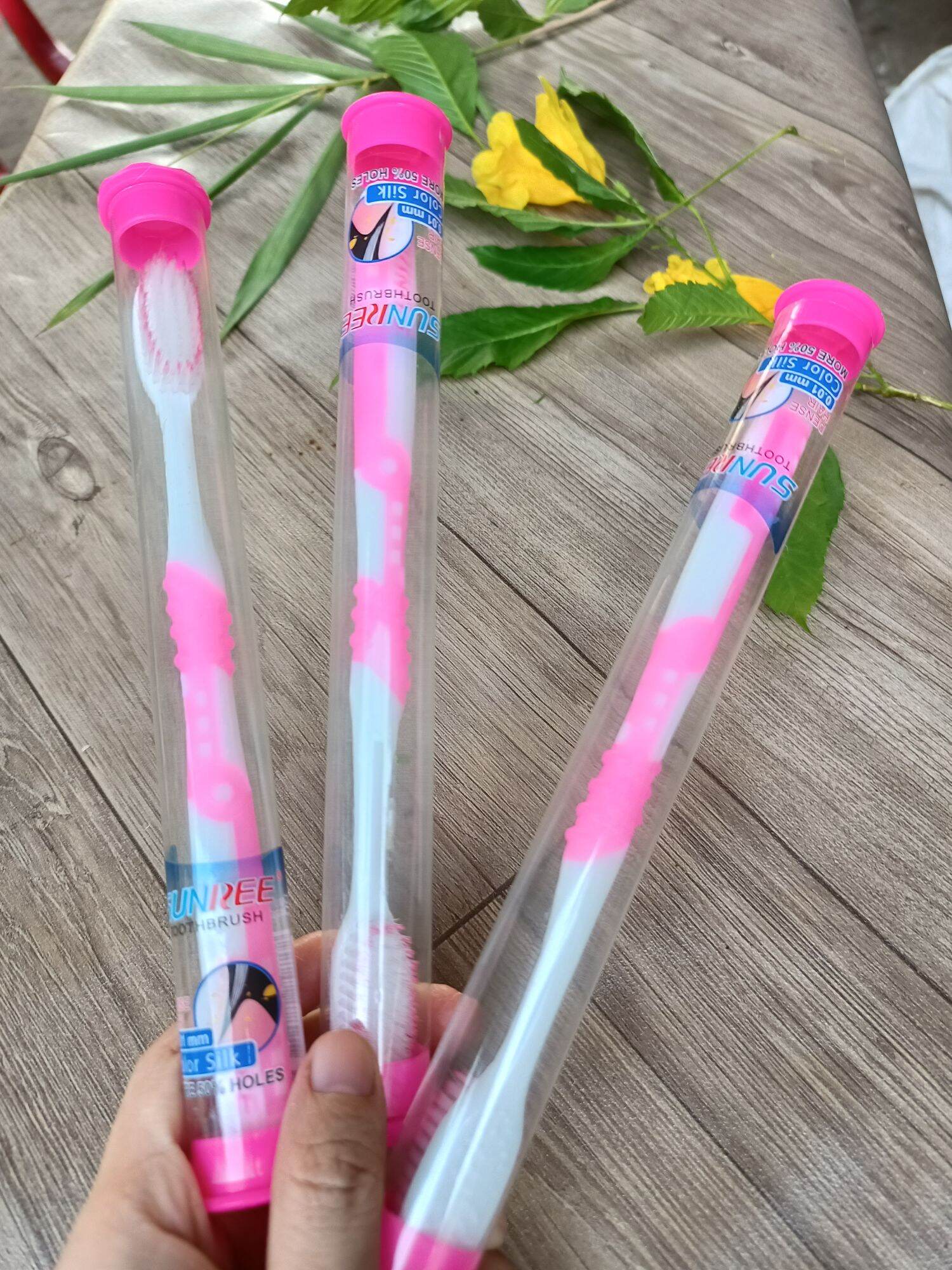 Bàn chải đánh răng giá rẻ SUREE (1 cây)