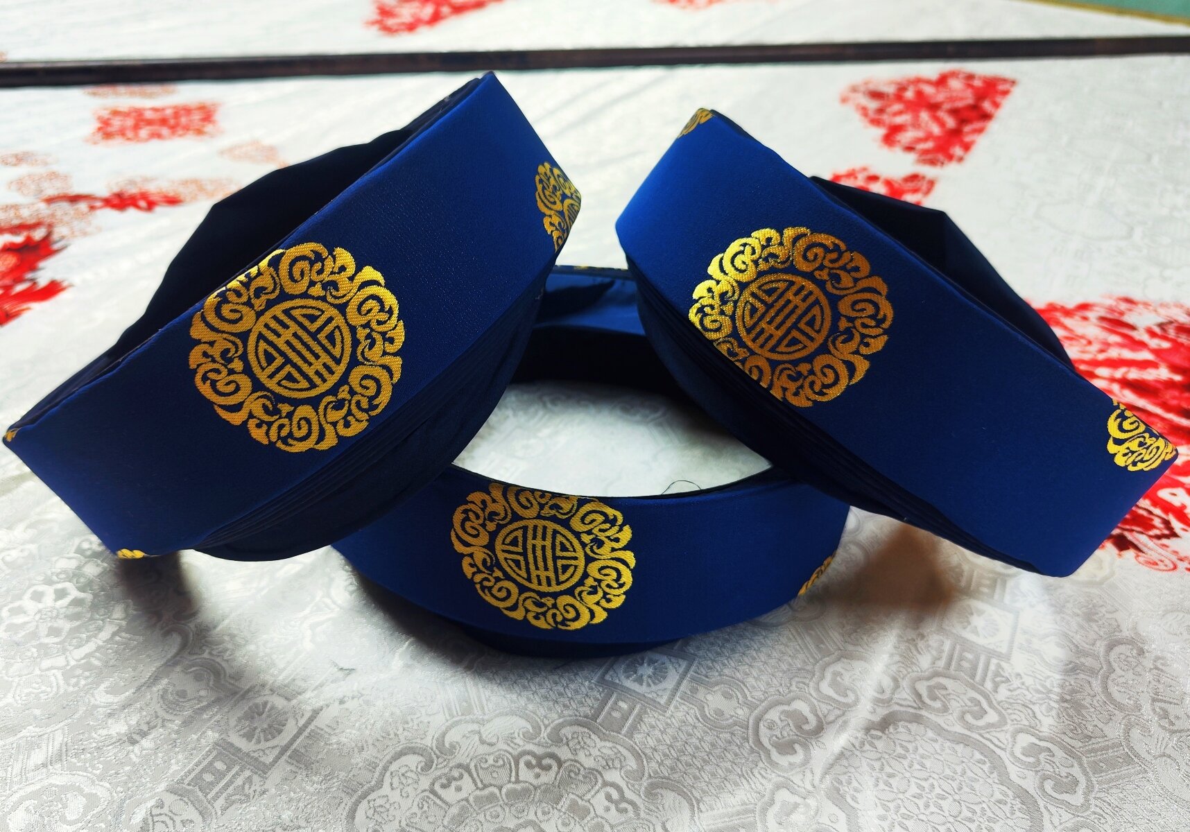 Large Men's Scarf with Thai Tuuan Brocade