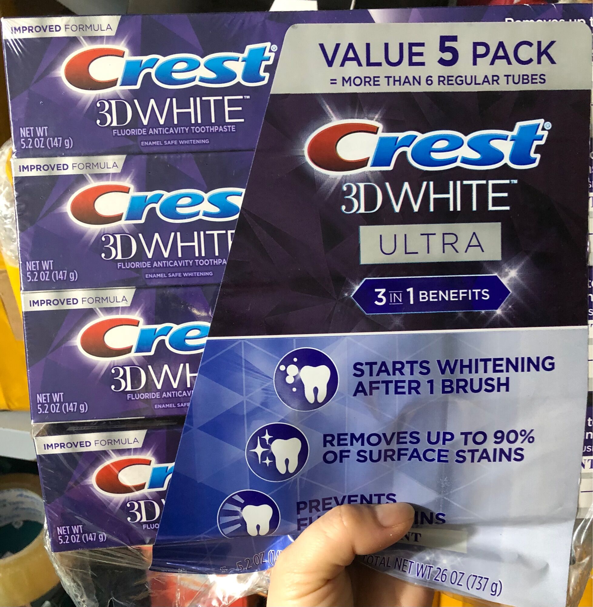 Kem đánh răng Crest 3D White Advanced Whitening 147g của Mỹ