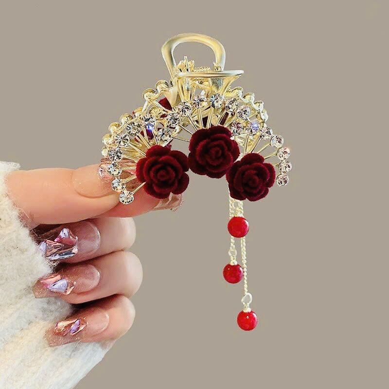 Kẹp nữa tóc hoa đỏ đính đá lấp lánh