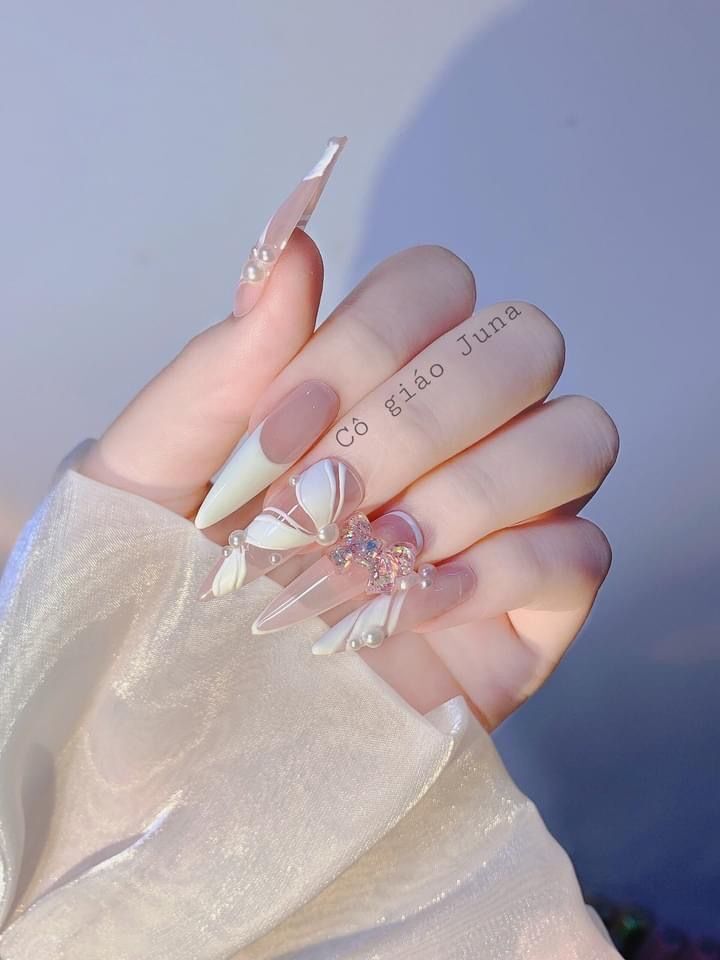 Nailbox thiết kế tiểu thư nhẹ nhàng D878