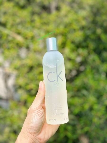 Sữa tắm nữ Calvin Klein CK One 250ml (Trắng đục)
