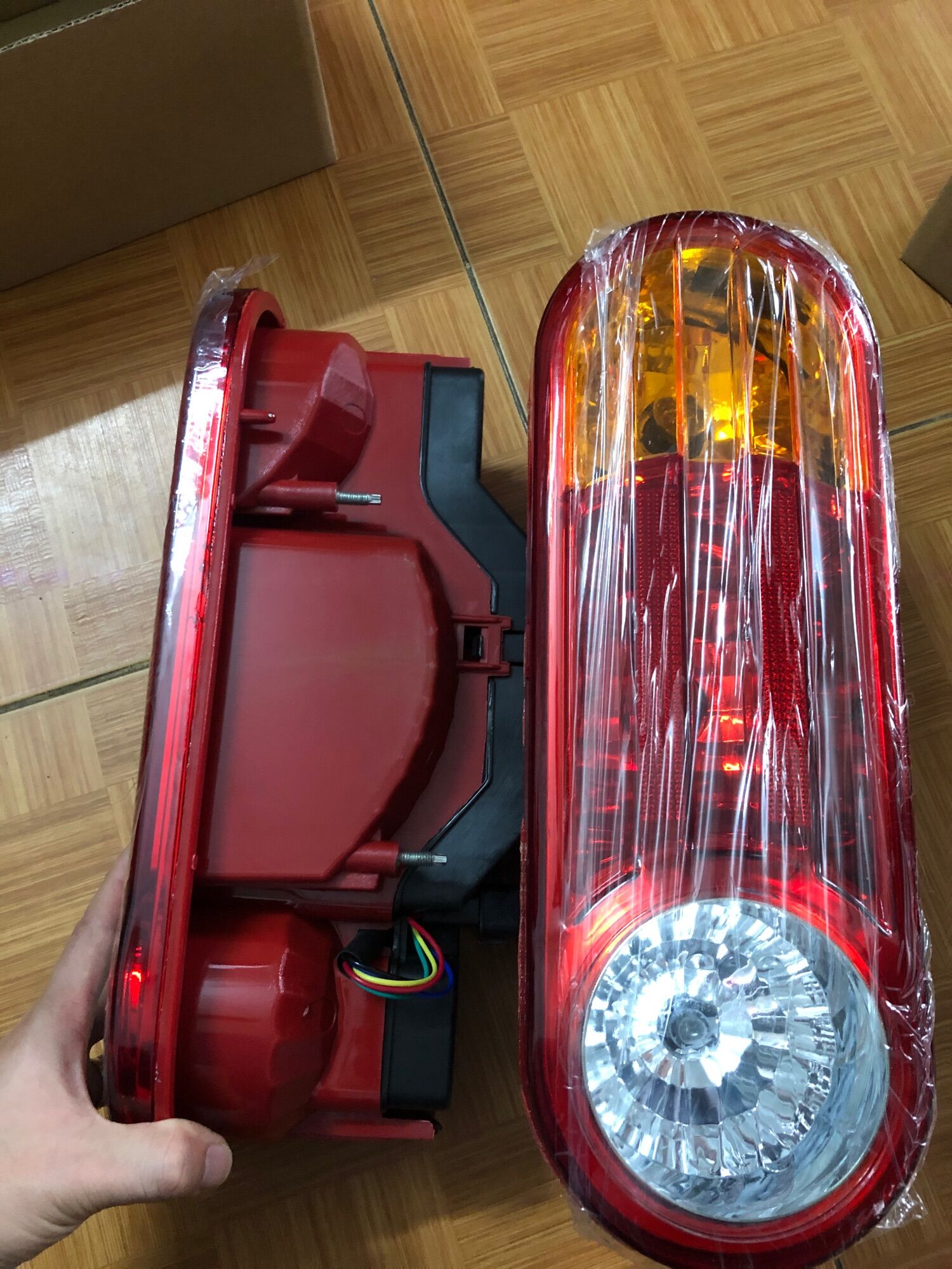 Đèn hậu xe tải Huyndai porter