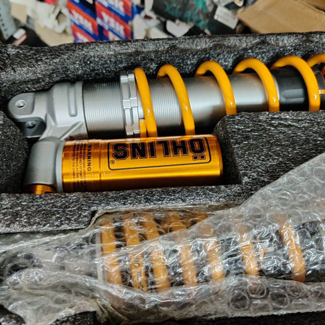 Phuộc Ohlins bình dầu dưới gắn SHVN 38cm (100% y hình)