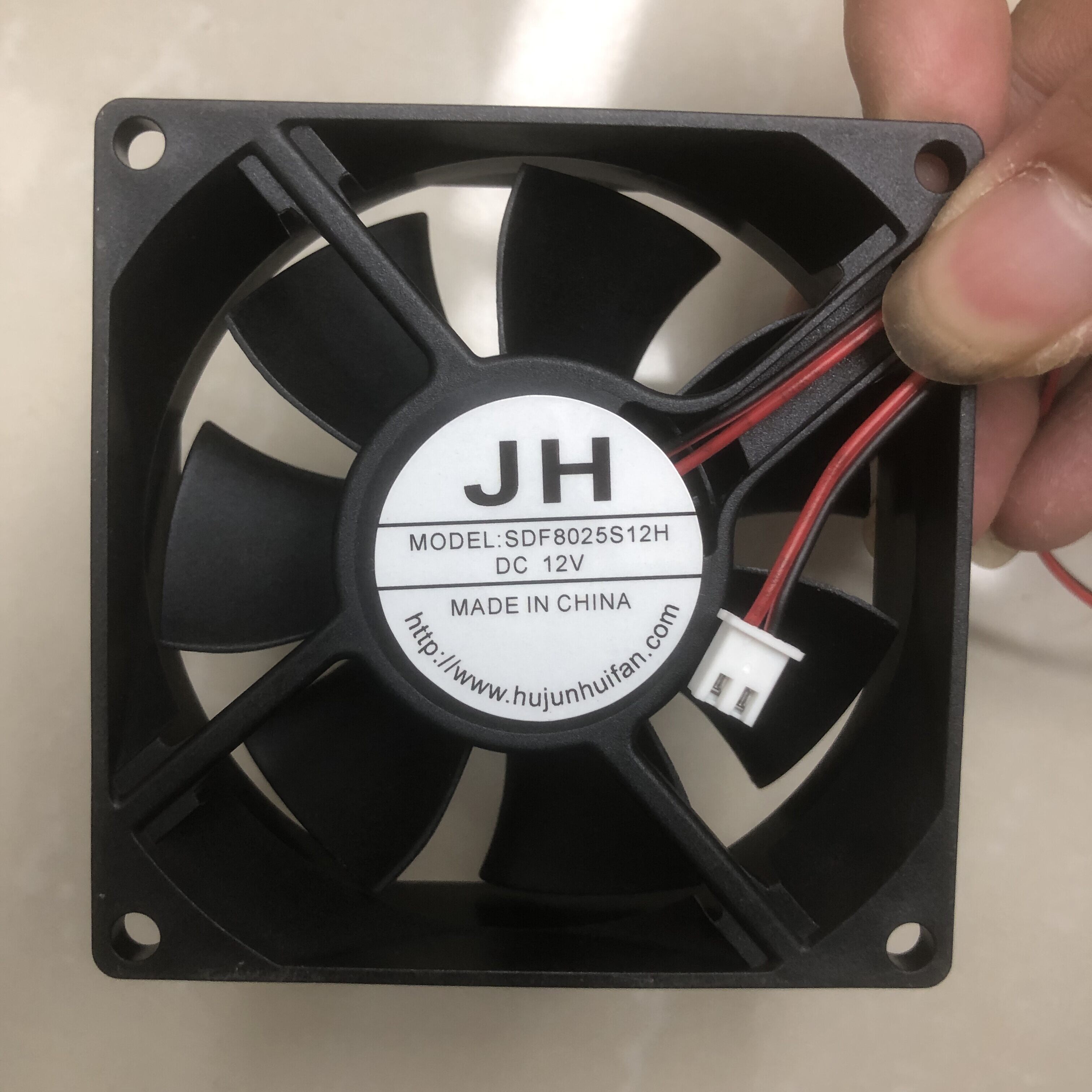 Silent Cooling Industrial Fan 8CM Giá 63,000 Đồng*Miễn phí vận chuyển