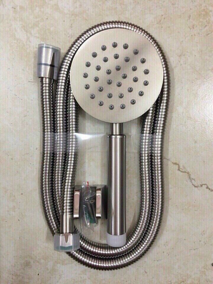 Vòi hoa sen inox 304  tròn ( có kẻm dây và gài sen)