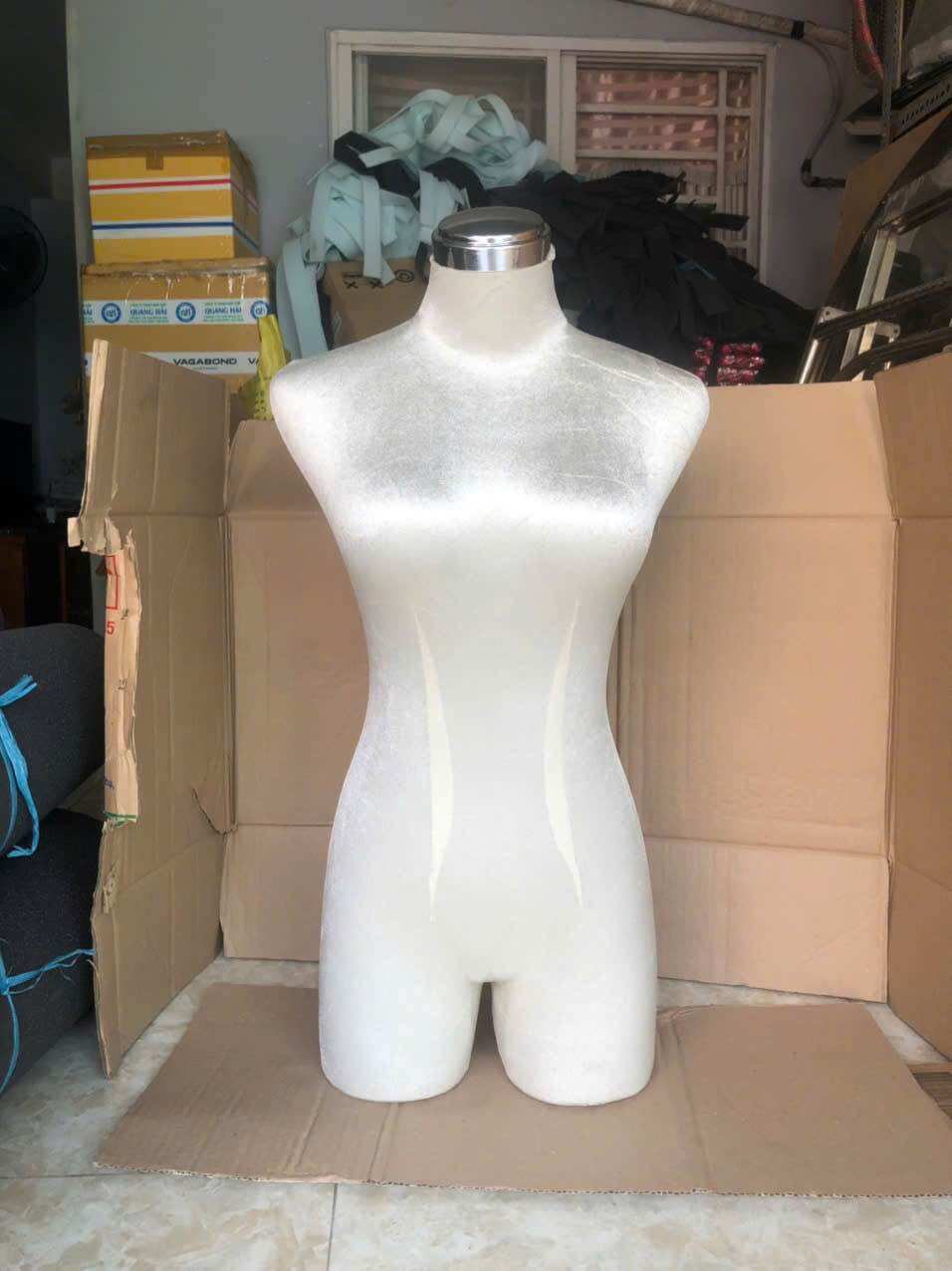 Manocanh nhung nữ đầu mạ bạc đế sắt