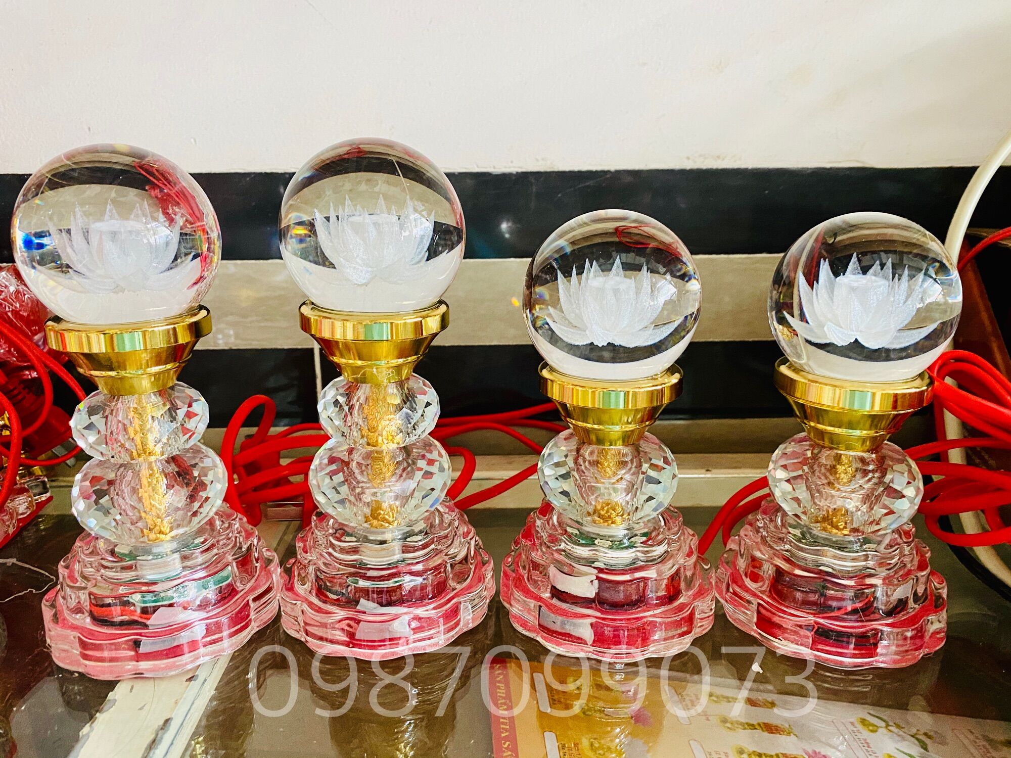 MỘT ĐÔI ĐÈN PHA LÊ CHÂU TRÒN