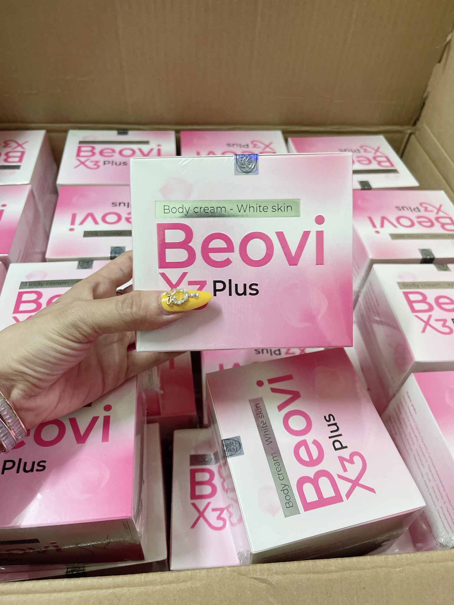 KEM BODY THU THUỶ BEOVI CÓ TEM CHECK
