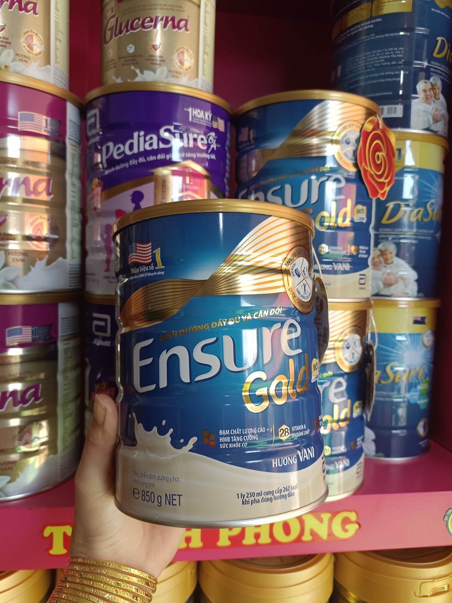 Sữa bột Ensure Gold hương vani 850g