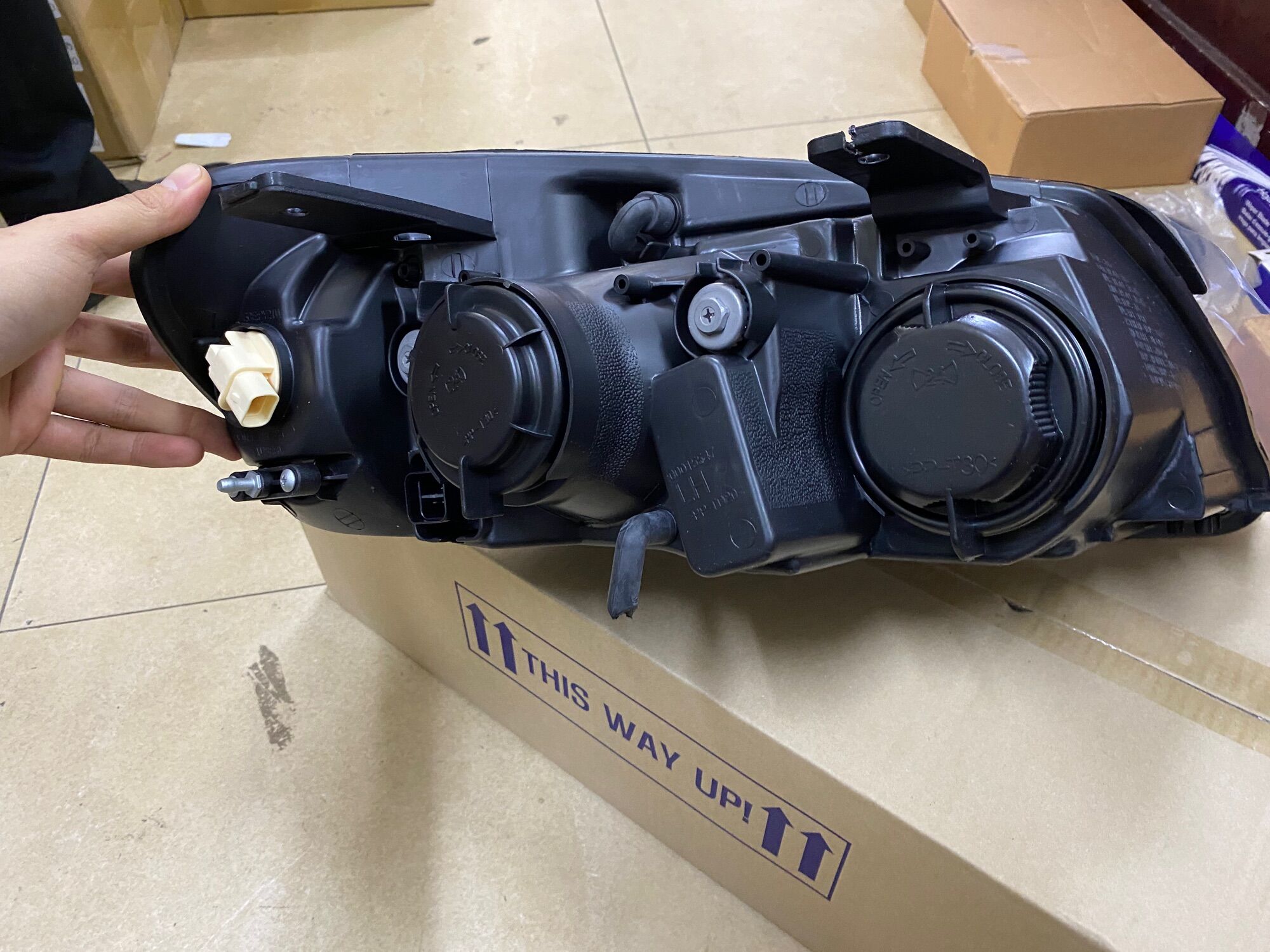 Đèn pha xịn Captival Gm:96626971