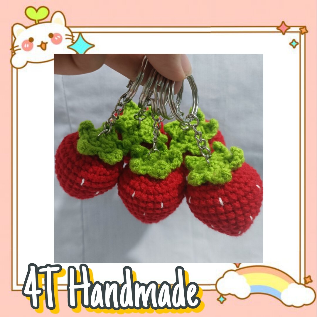 Móc Khóa Handmade Trái Dâu Tây Bằng Len