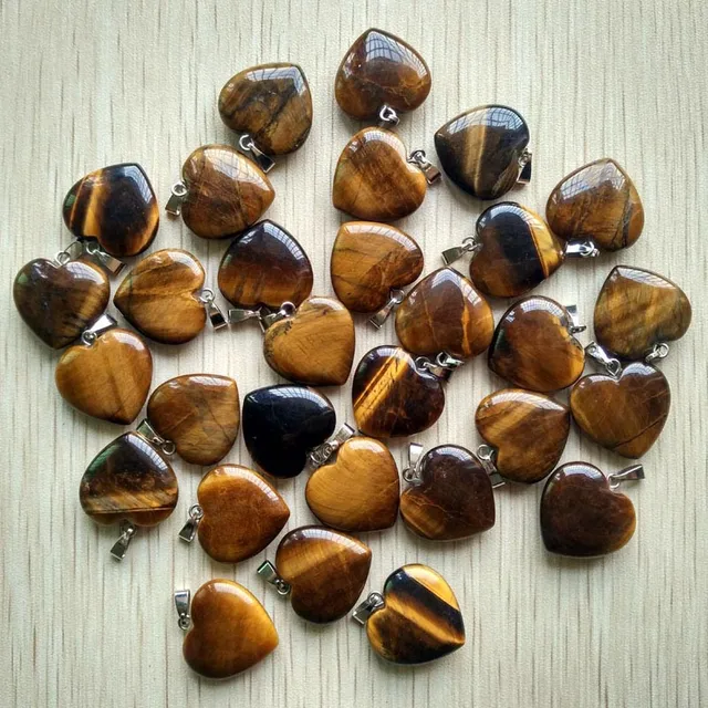Mặt dây chuyền trái tim đá phong thủy