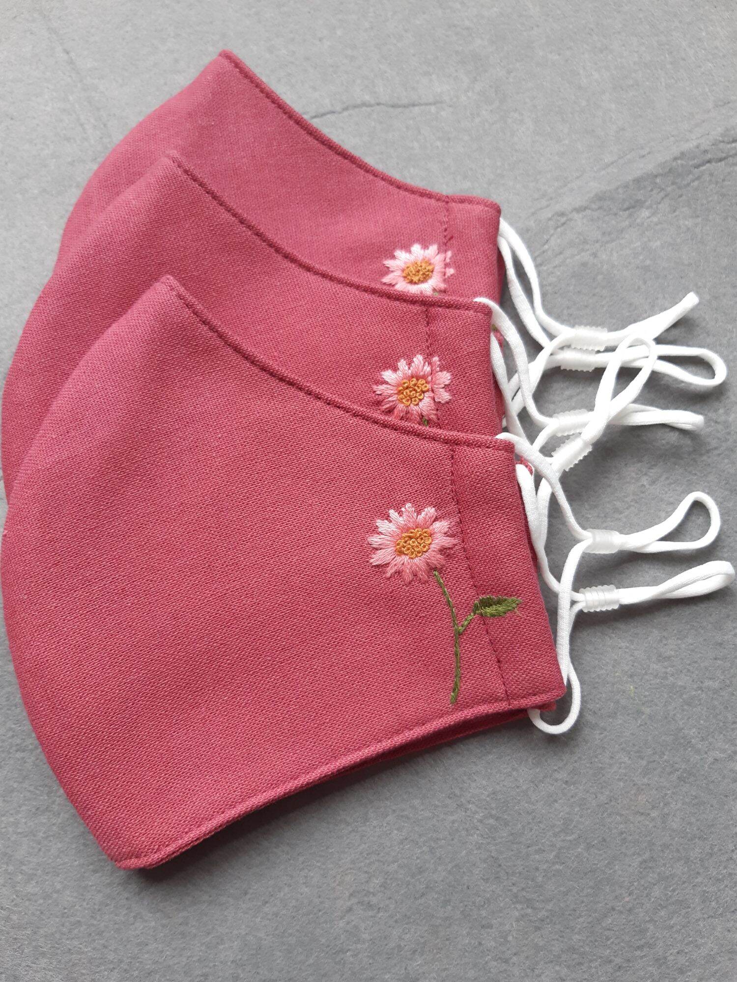 Khẩu trang thêu tay vải linen