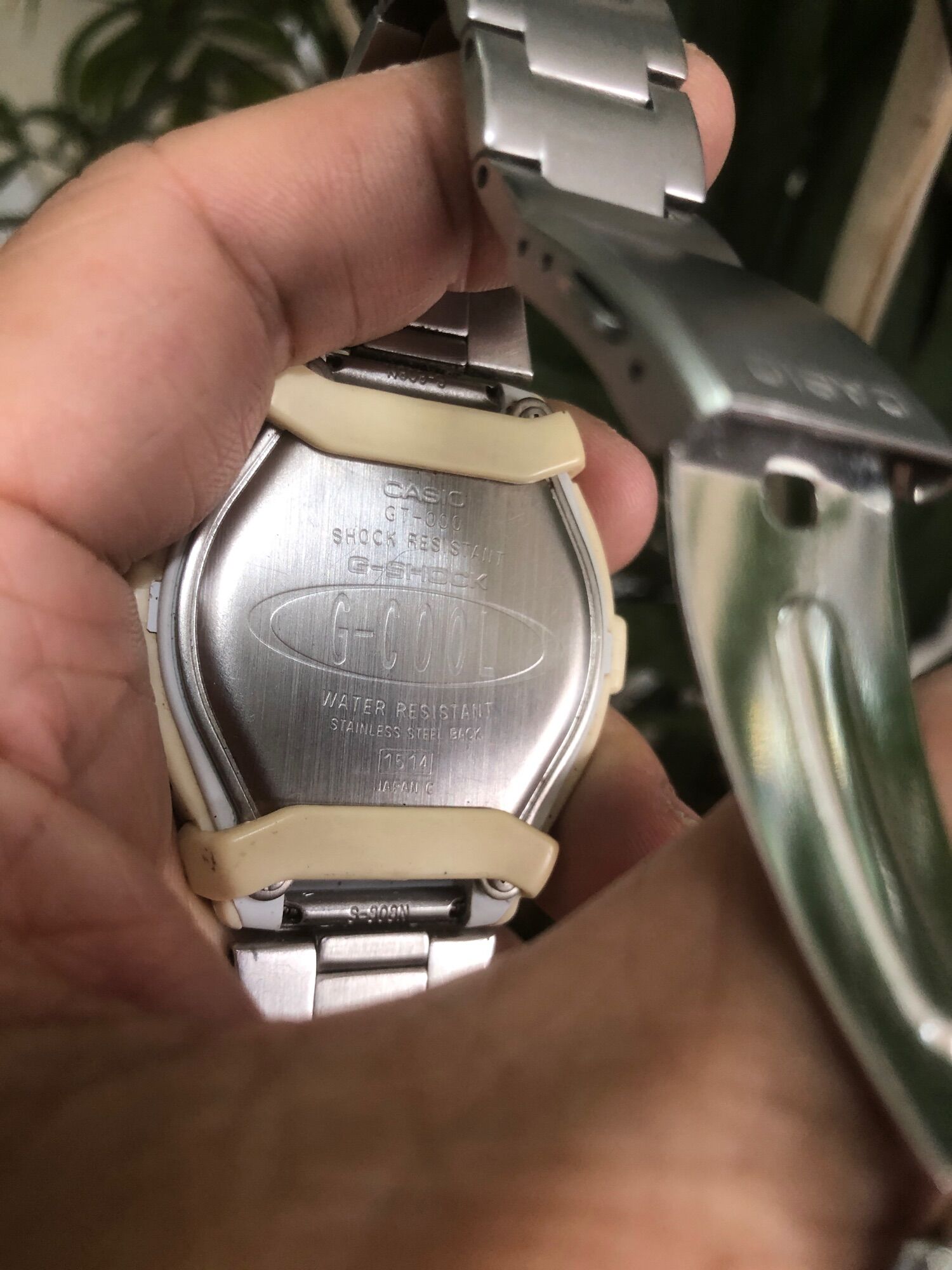 Đồng hồ nam casio G-shock G-cool phiên bản trắng