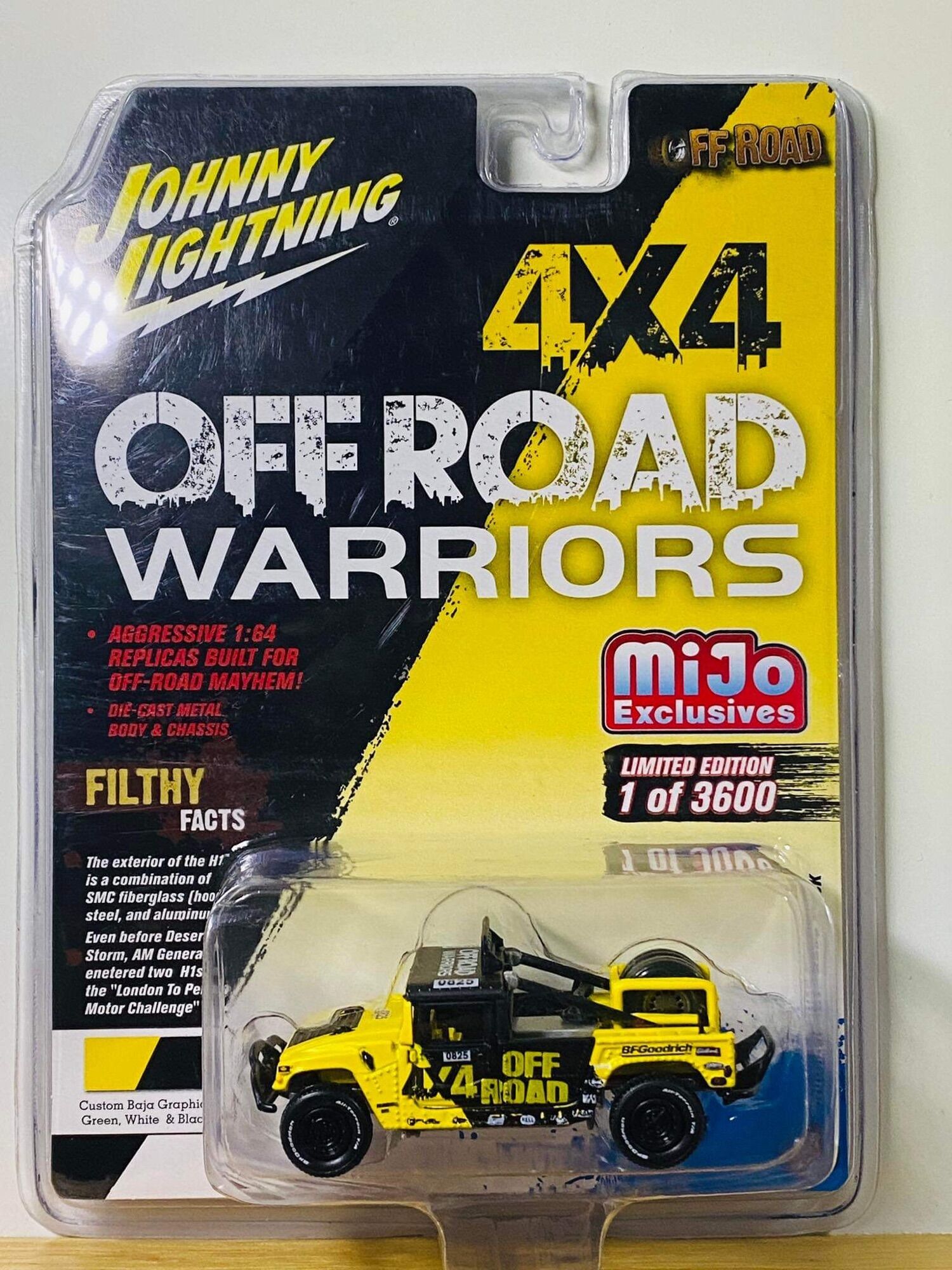 Hobby Store xe mô hình Johnny Lightning Off Road Warriors Hummer