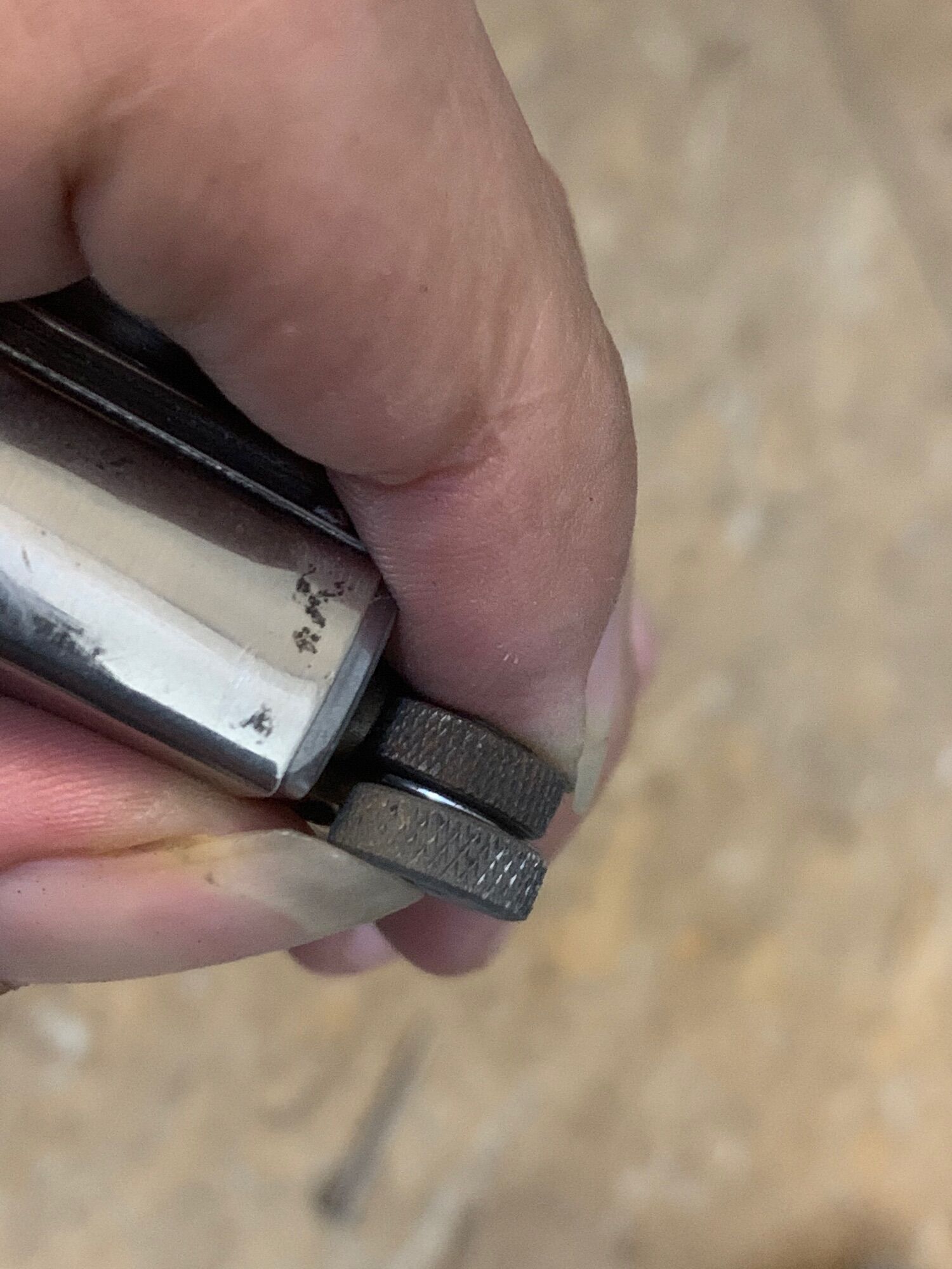 Zippo Bánh xe zippo răng xéo răng vây cá Thiết kế dày và rộng Phù hợp với Zippo