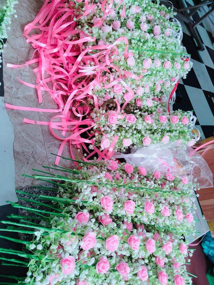 Sỉ vòng đội đầu chụp ảnh kỷ yếu