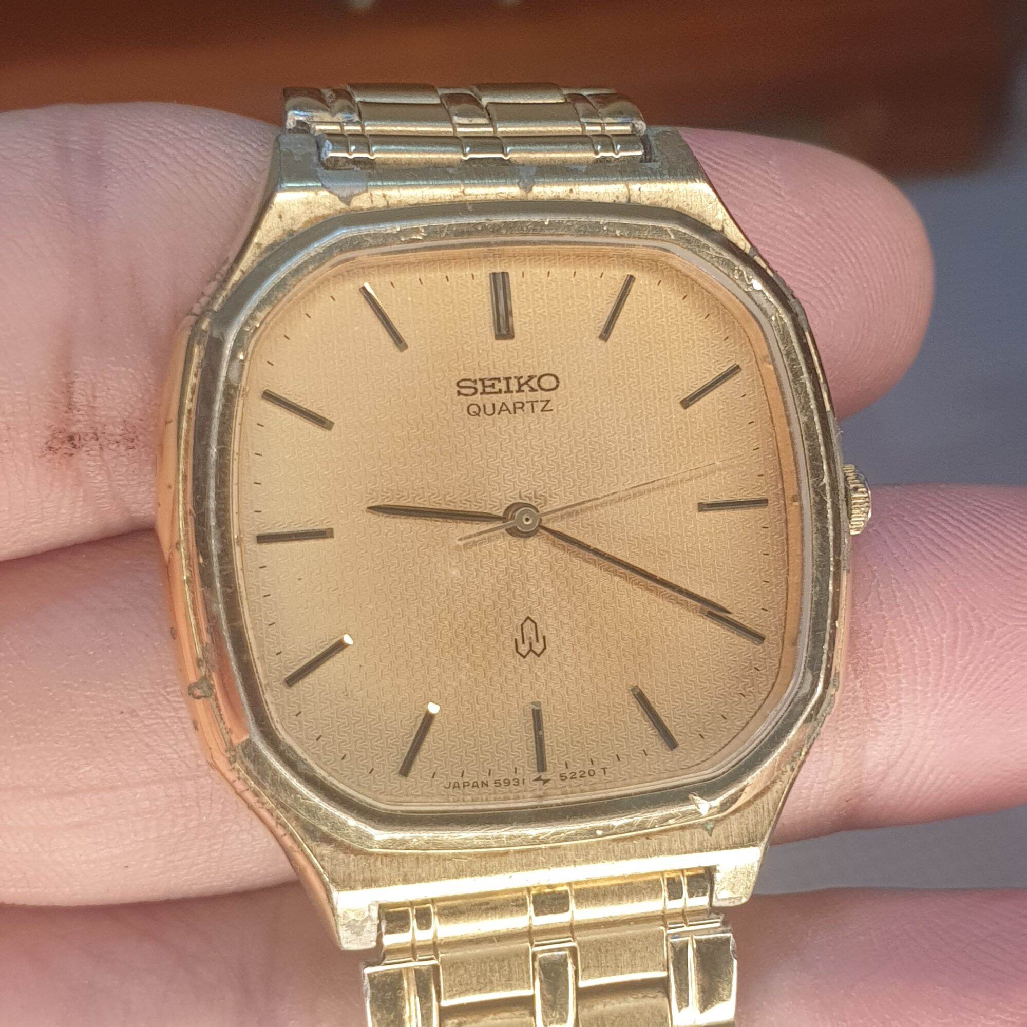 Đồng hồ nam hiệu Seiko của Nhật