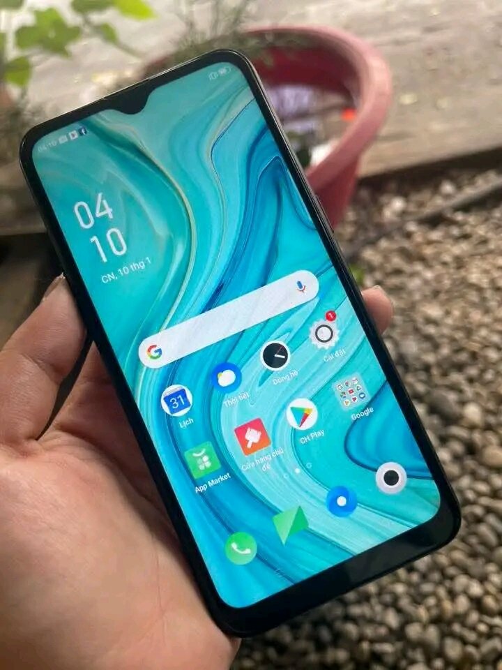 Điện thoại OPPO A1K chính hãng màn hình lớn viền mỏng, thiết kế hiện đại, sử dụng ngoài trời.