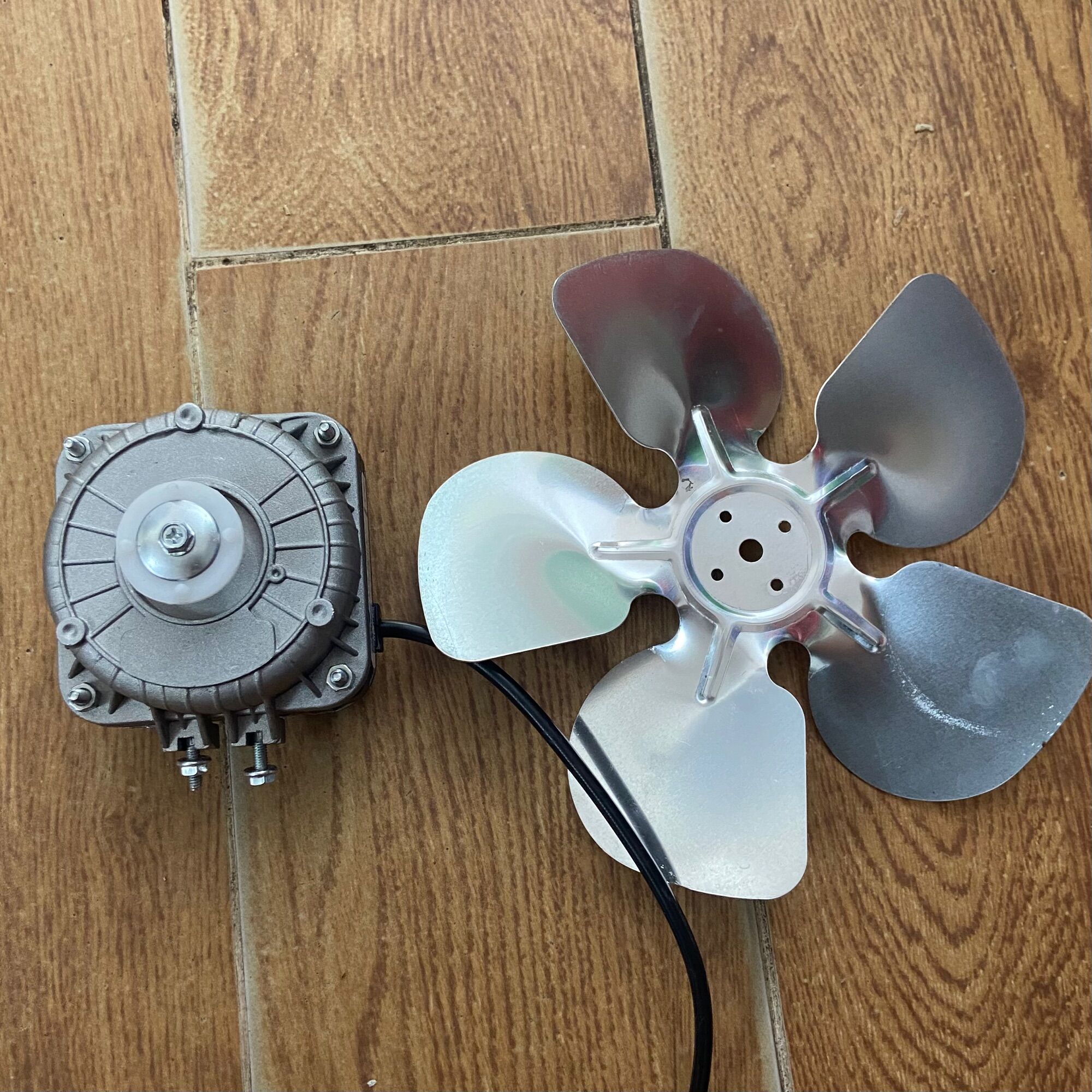 Quạt dàn nóng 25w tủ đông - quạt co.ca 25w - quạt block tủ đông