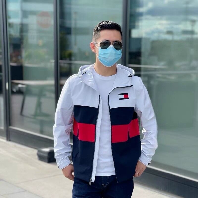 Áo khoác tommy về hàng siêu đẹp luôn ⚡️size s size: ský giá: 250k