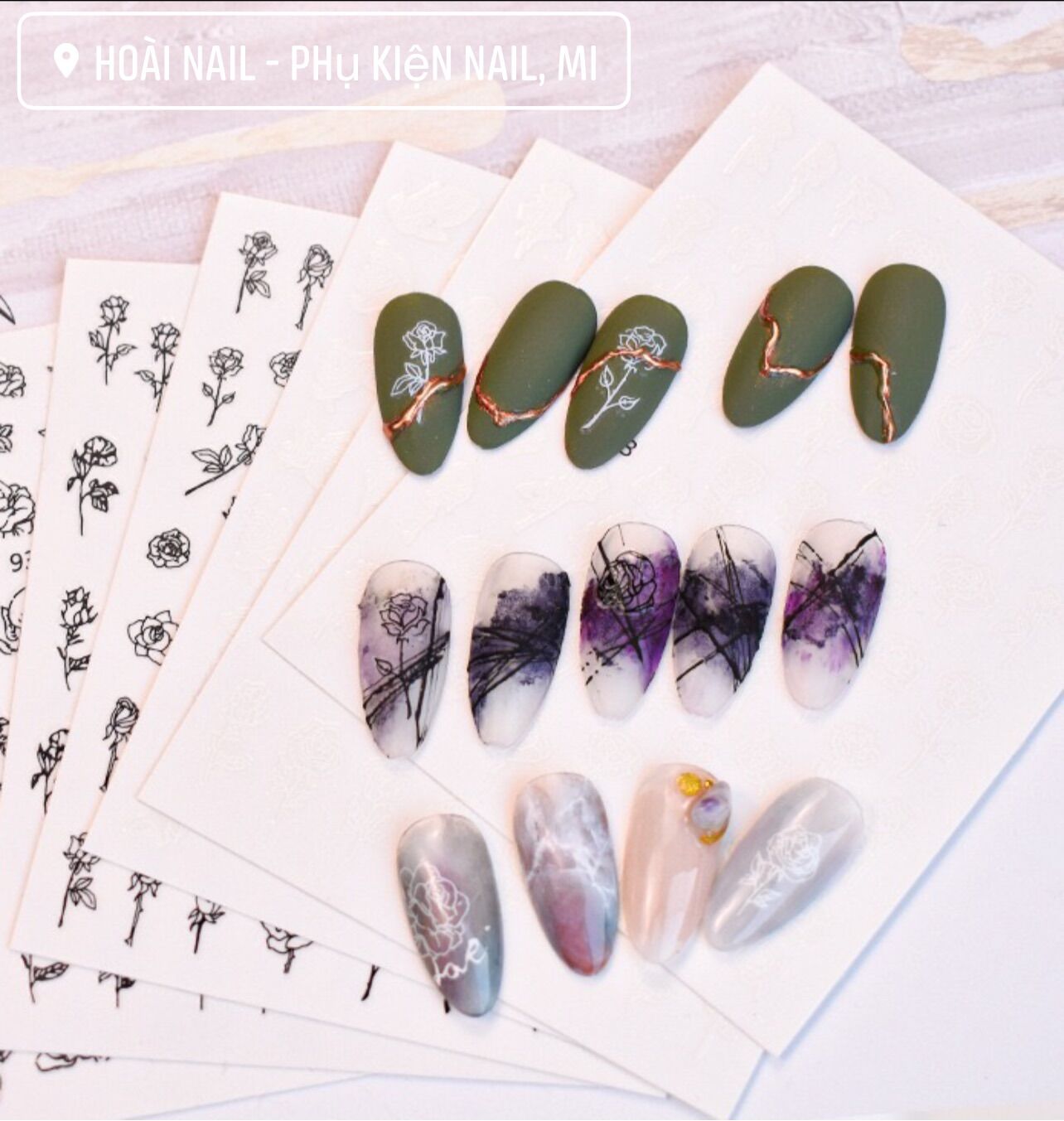 Sticker hoa hồng đen dán móng tay