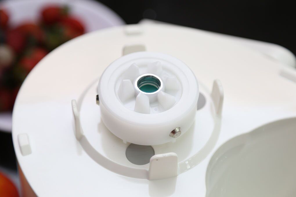Máy ép trái cây Panasonic MJ-68MWRA (HÀNG CHÍNH HÃNG)