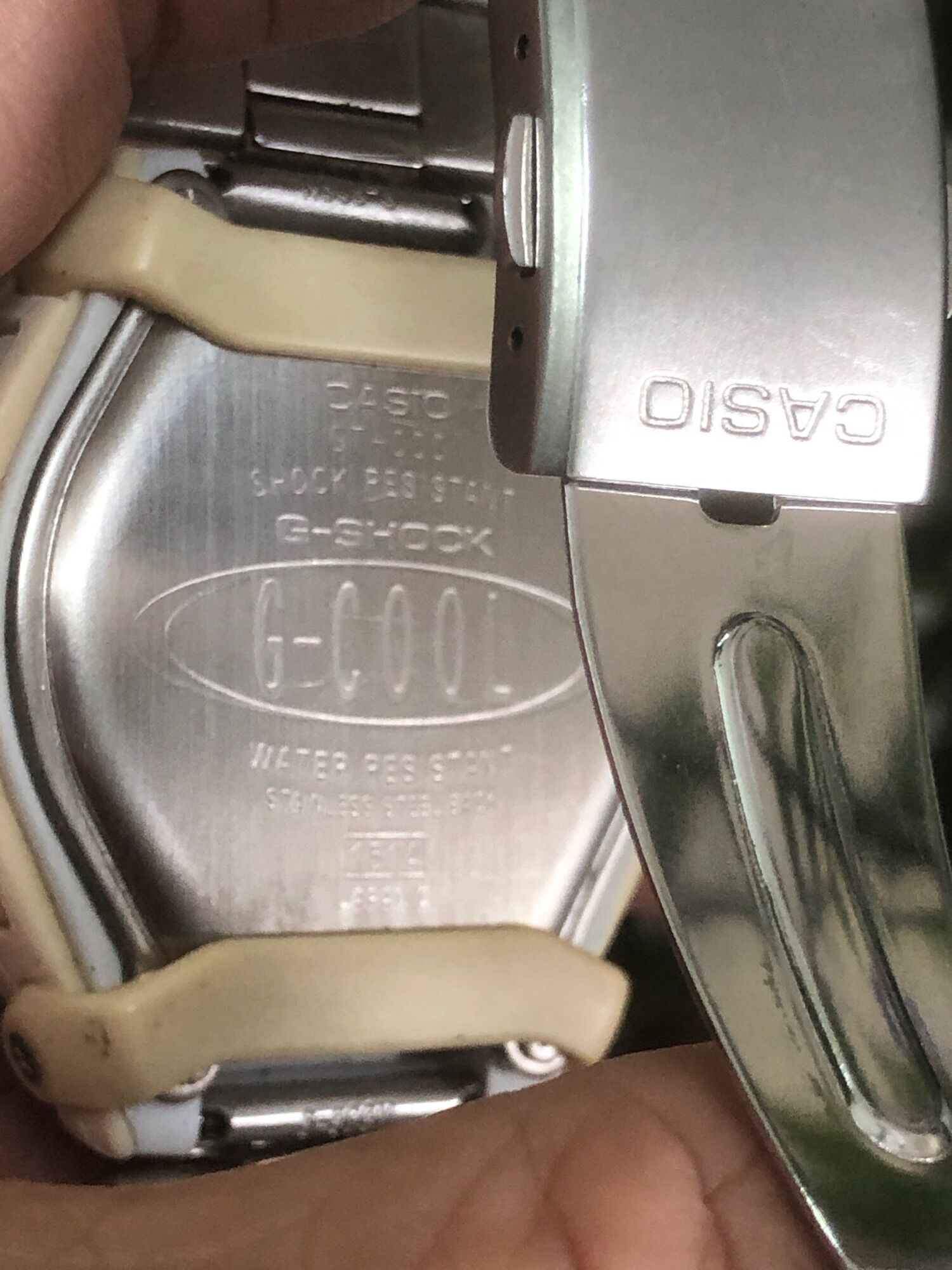 Đồng hồ nam casio G-shock G-cool phiên bản trắng