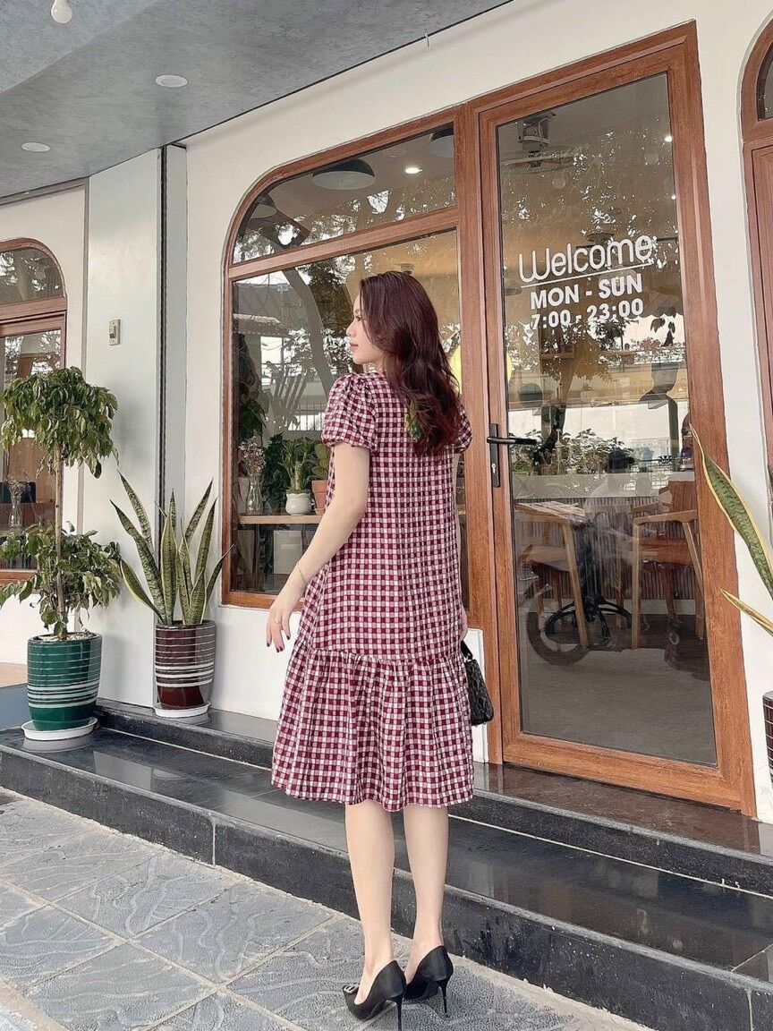 Đầm bầu caro đỏ siêu xinh mùa hè