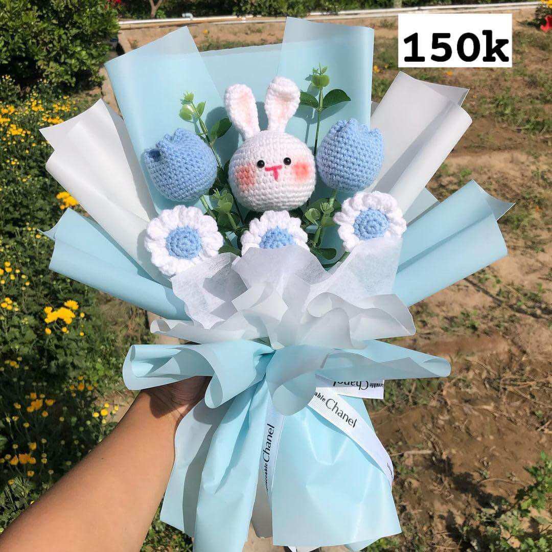 Bó hoa bằng len tuy lip mix thỏ xinh xắn làm quà tặng tốt nghiệp decor