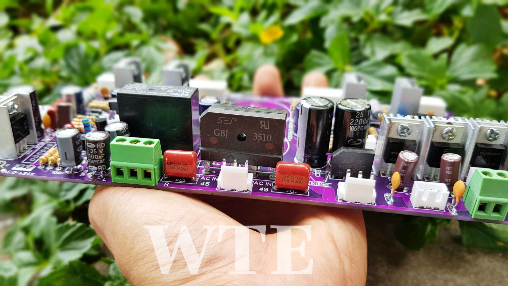 Công suất 4 sanken 2 vít liền nguồn 2 kênh