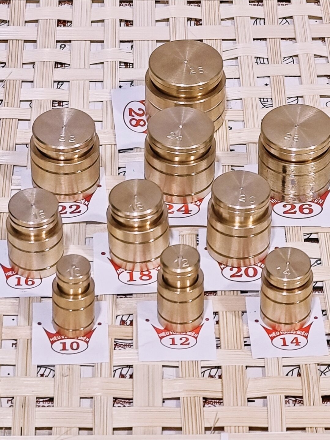 Bộ khuôn dùng làm cúc nút bọc vải có nhiều Size từ 10 li 12li đến 28 li